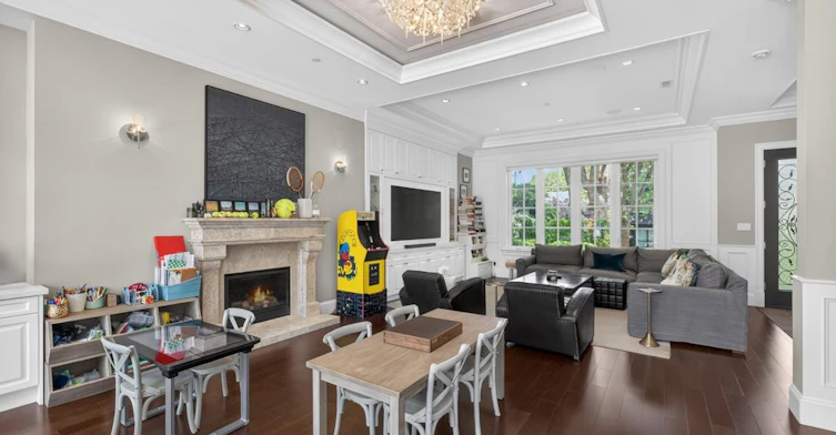 3818 Broadway W, Vancouver, BC, V6R 2C3 - 11