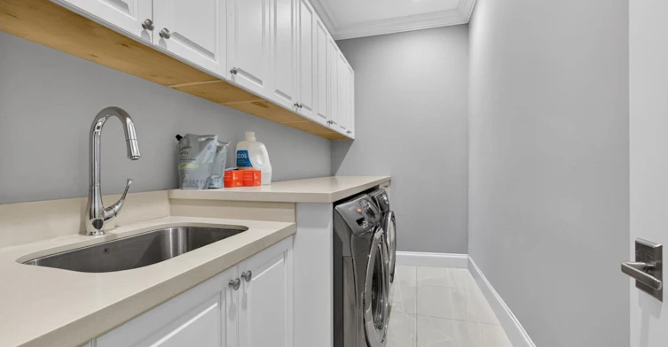 3818 Broadway W, Vancouver, BC, V6R 2C3 - 28