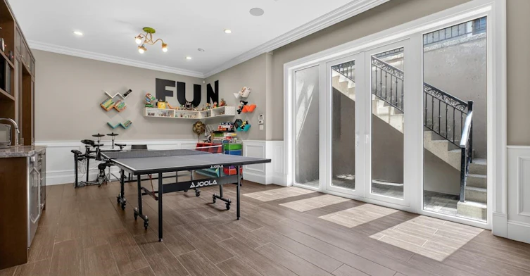3818 Broadway W, Vancouver, BC, V6R 2C3 - 25