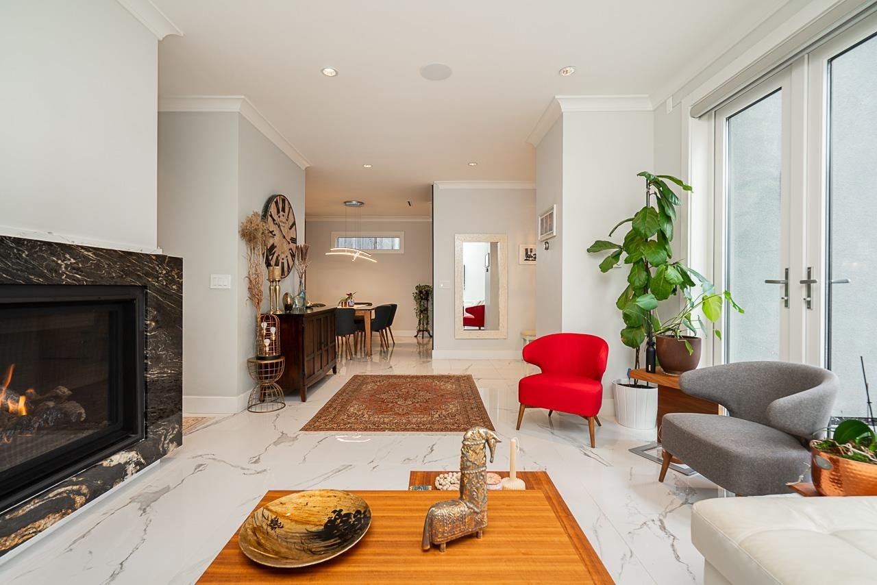 4365 Mountain Highway, North Vancouver, BC, V7K 2K3 - 6