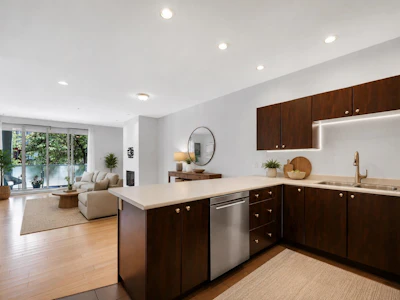 107-40147 Government Road - 5
