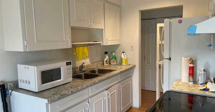86-5820 Hastings St., Burnaby, BC, V5B 1R6 - 4