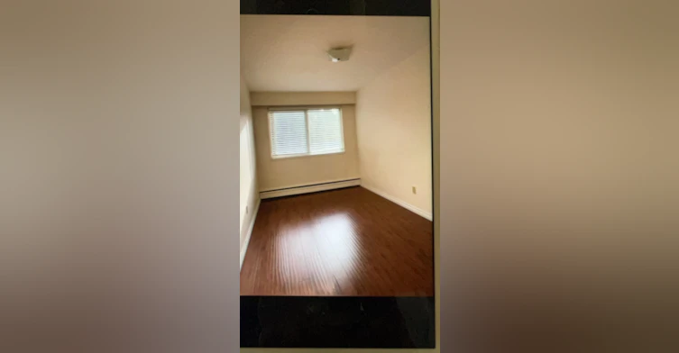 86-5820 Hastings St., Burnaby, BC, V5B 1R6 - 2