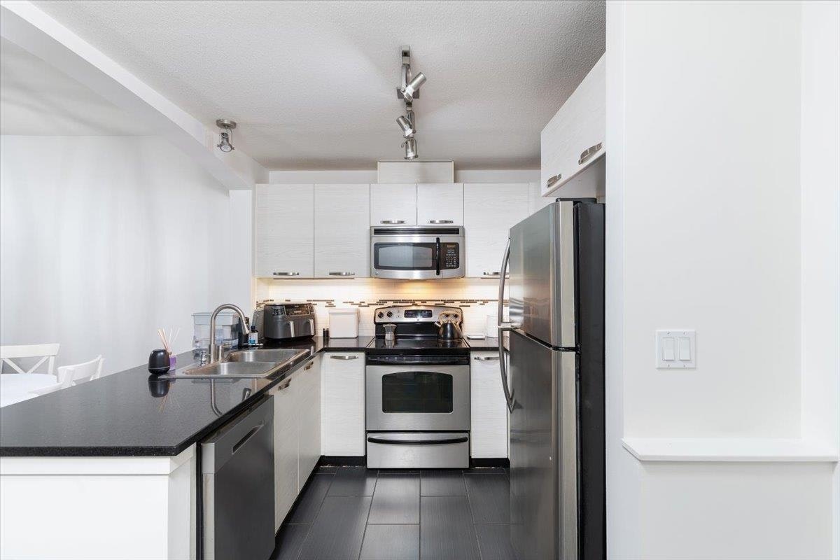 112-7478 Byrnepark Walk, Burnaby, BC, V3N 0B5 - 8