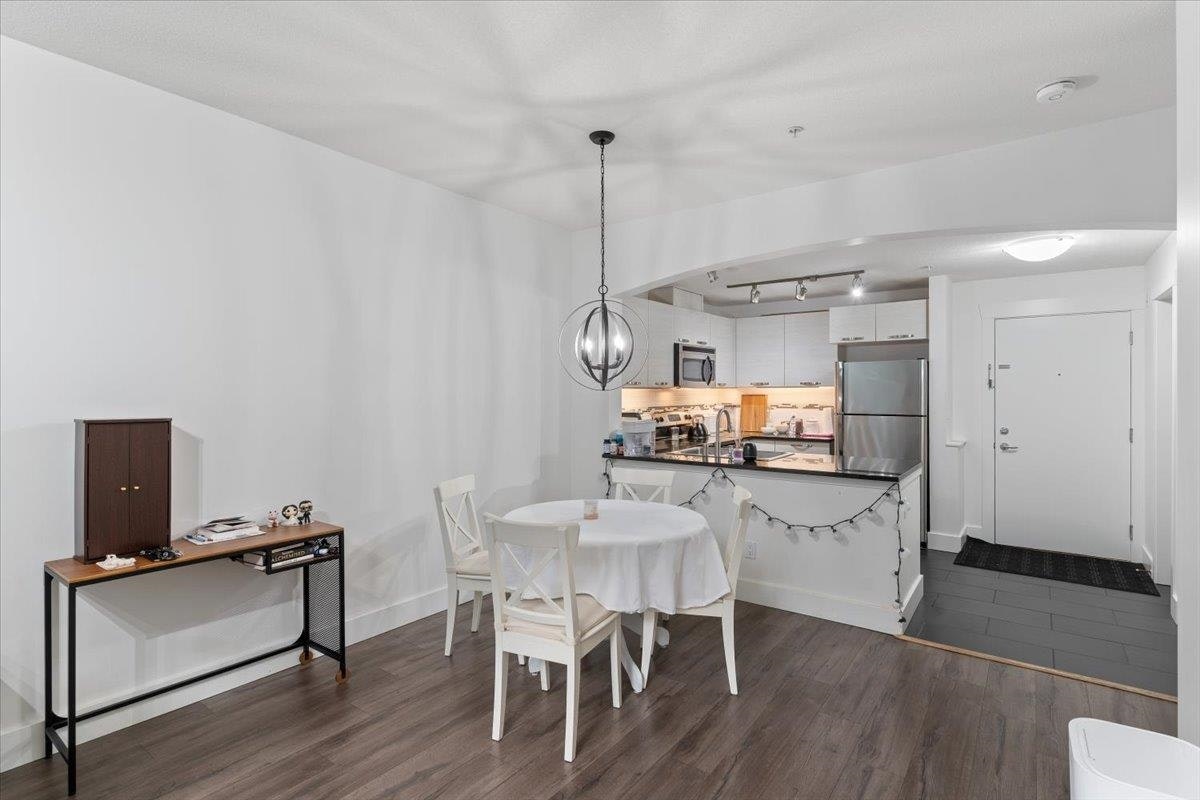 112-7478 Byrnepark Walk, Burnaby, BC, V3N 0B5 - 5