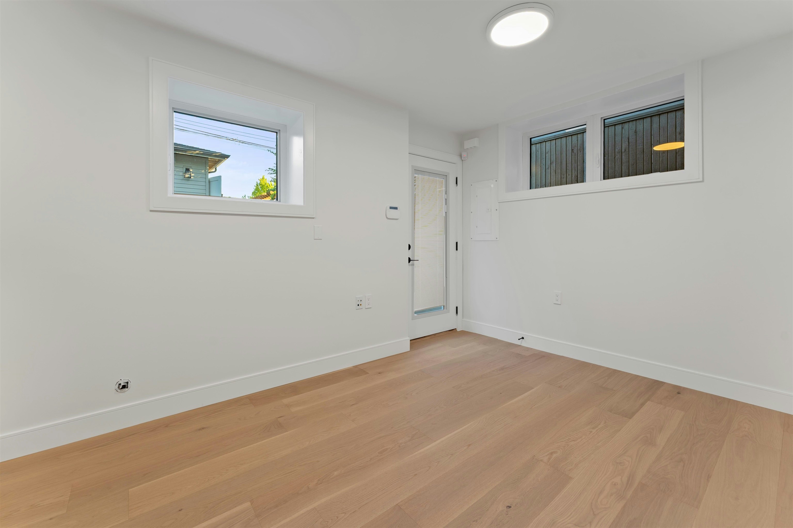 2578 E 4th Avenue, Vancouver, BC, V5M 1K3 - 23