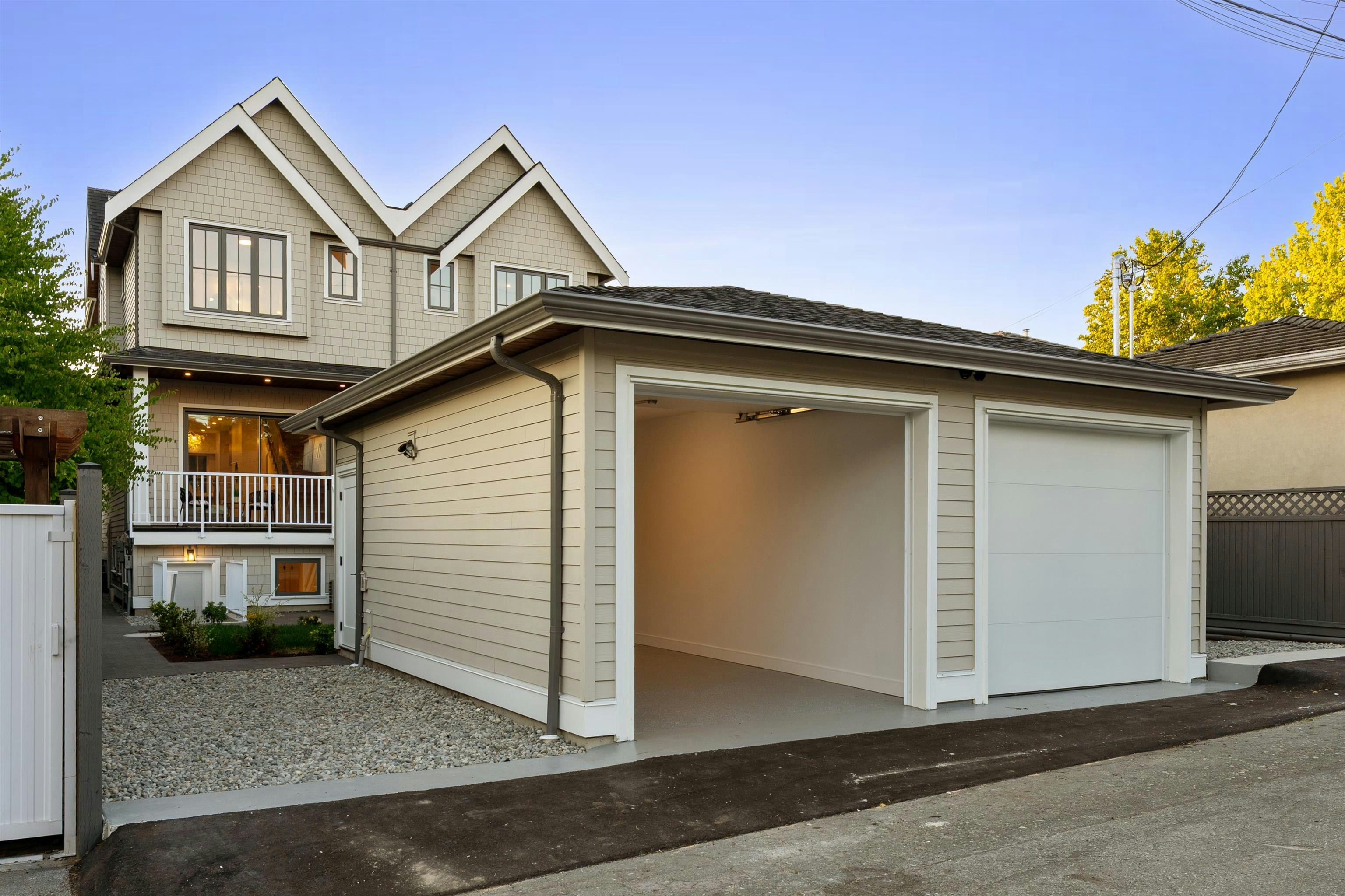 2578 E 4th Avenue, Vancouver, BC, V5M 1K3 - 31