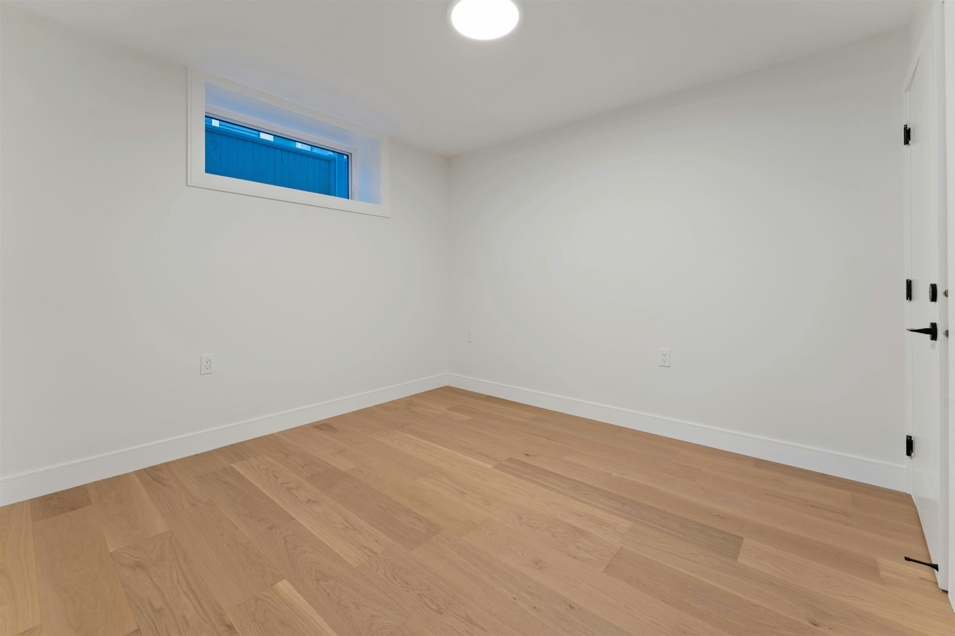 2578 E 4th Avenue, Vancouver, BC, V5M 1K3 - 25