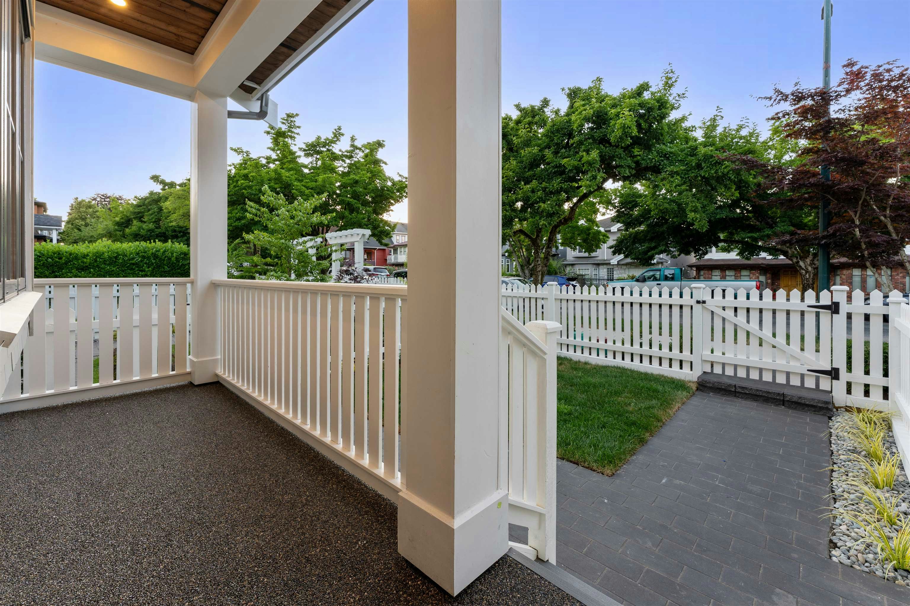 2578 E 4th Avenue, Vancouver, BC, V5M 1K3 - 2