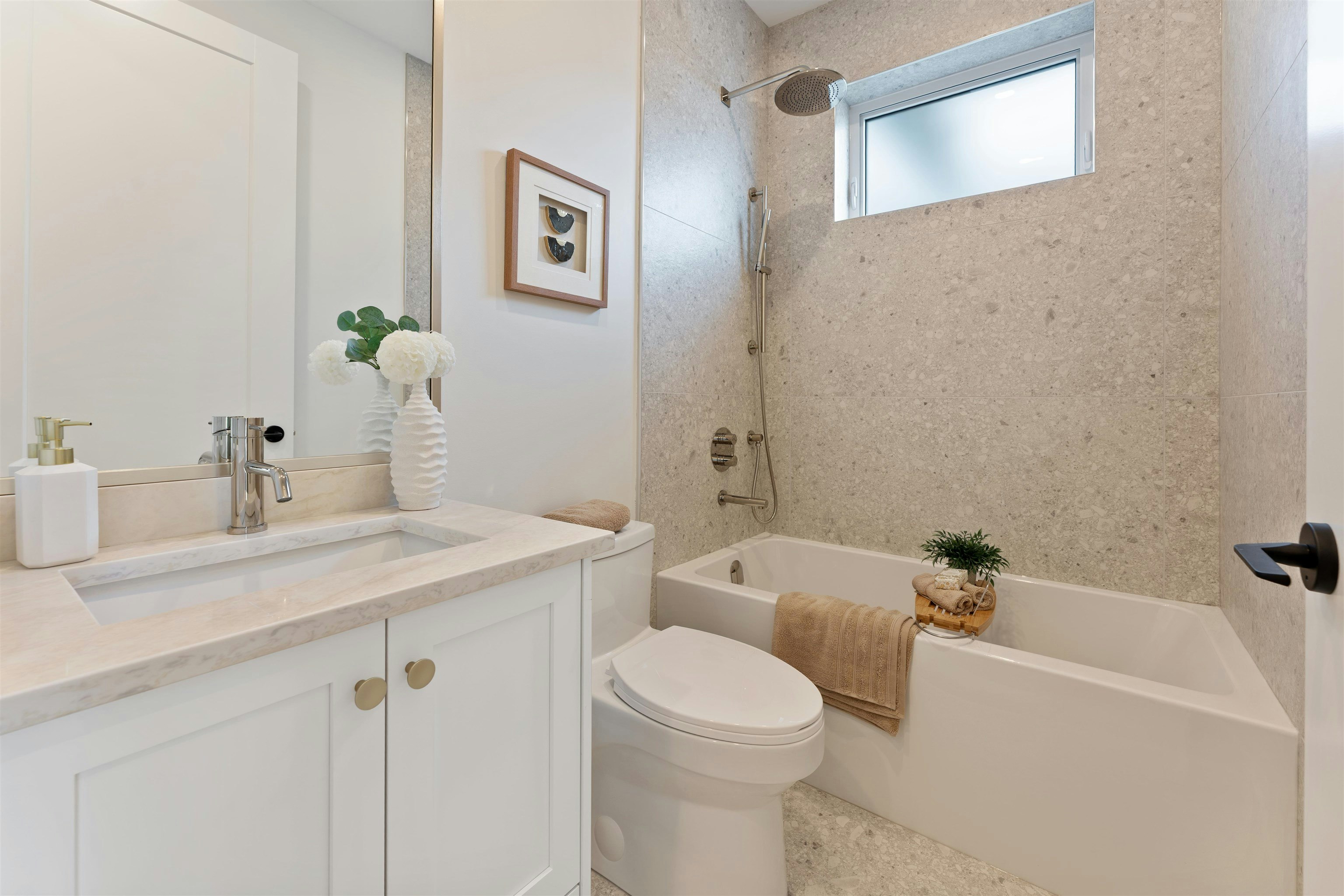 2578 E 4th Avenue, Vancouver, BC, V5M 1K3 - 21