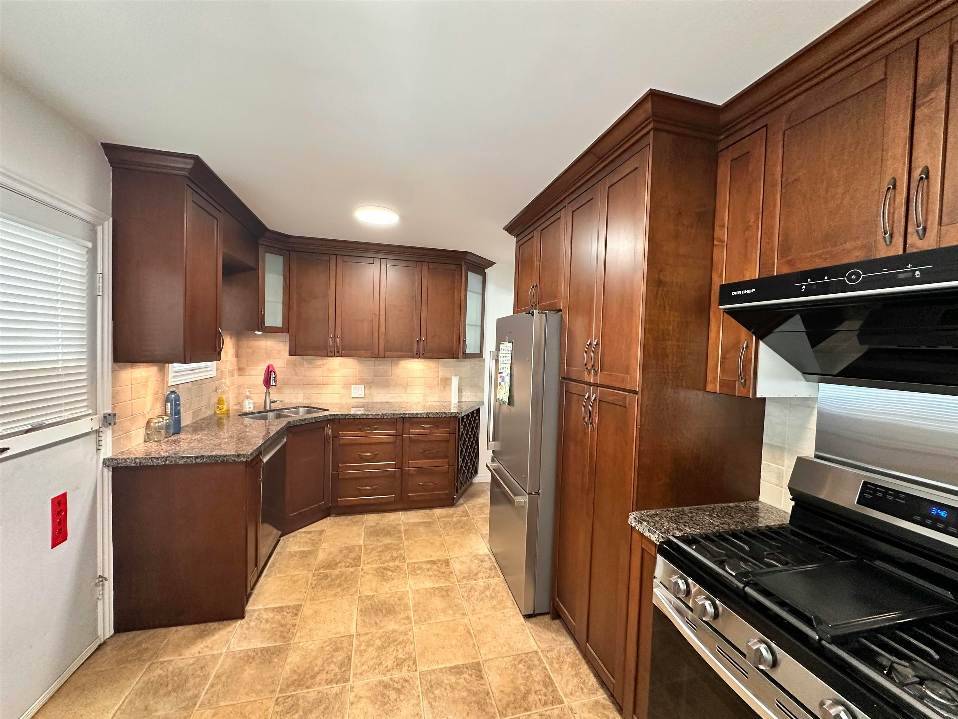 4409 Marine Drive, Burnaby, BC, V5J 3G1 - 19