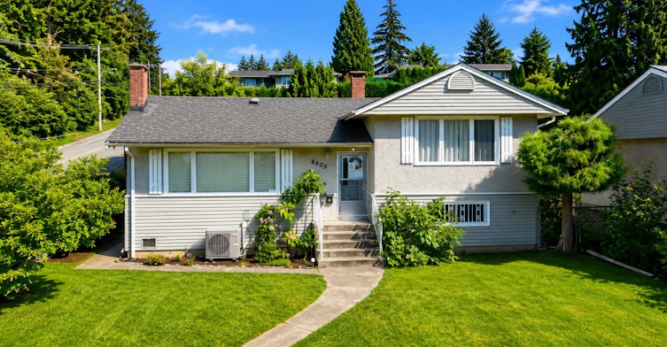 4409 Marine Drive, Burnaby, BC, V5J 3G1 - 9