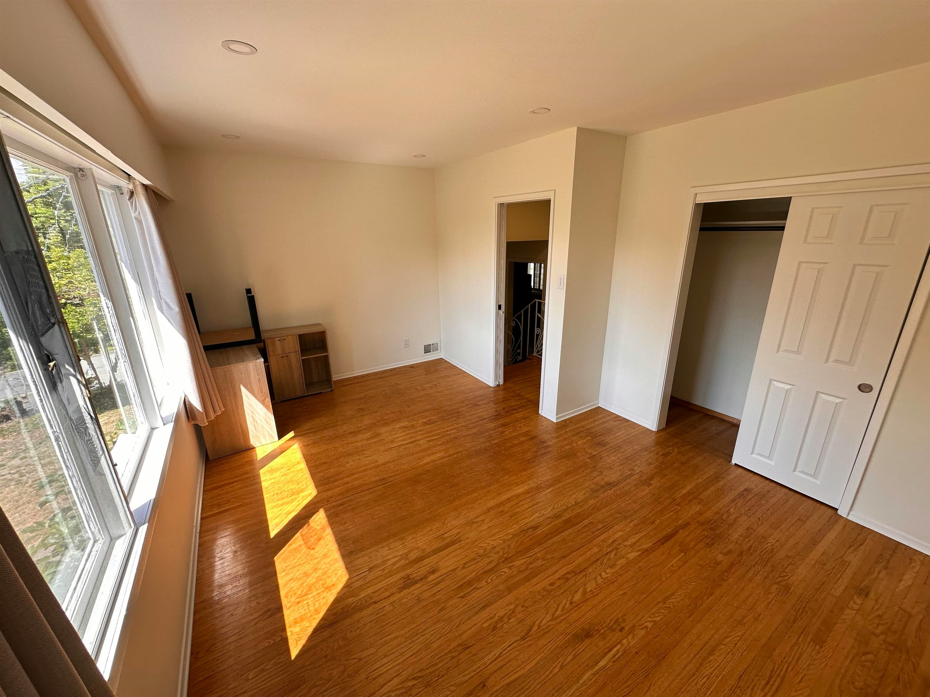 4409 Marine Drive, Burnaby, BC, V5J 3G1 - 16