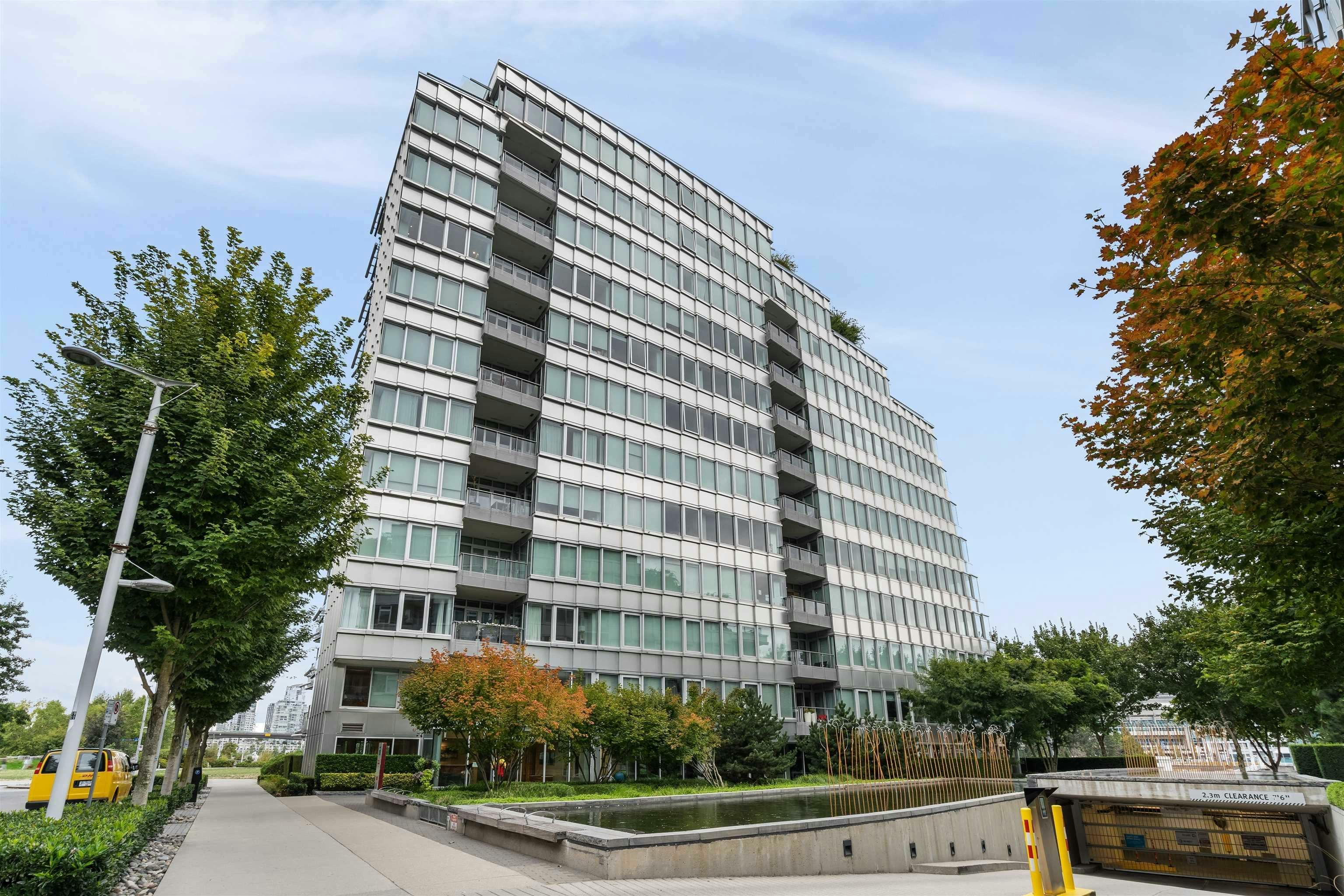 202-181 Athletes Way, Vancouver, BC, V5Y 0B5 - 34