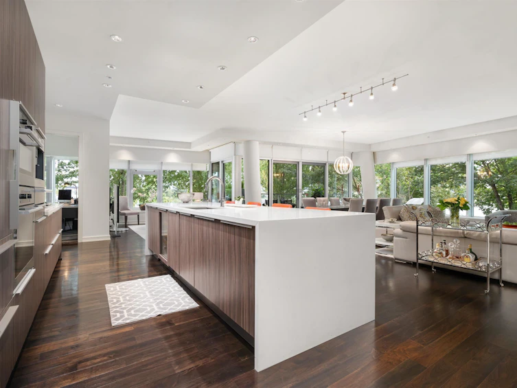 202-181 Athletes Way, Vancouver, BC, V5Y 0B5 - 11