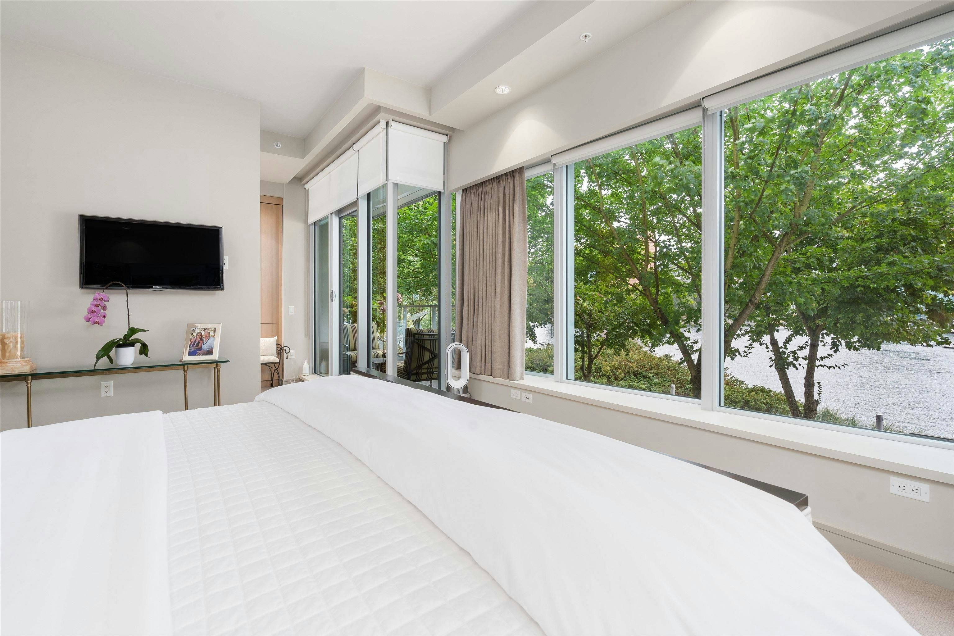 202-181 Athletes Way, Vancouver, BC, V5Y 0B5 - 19