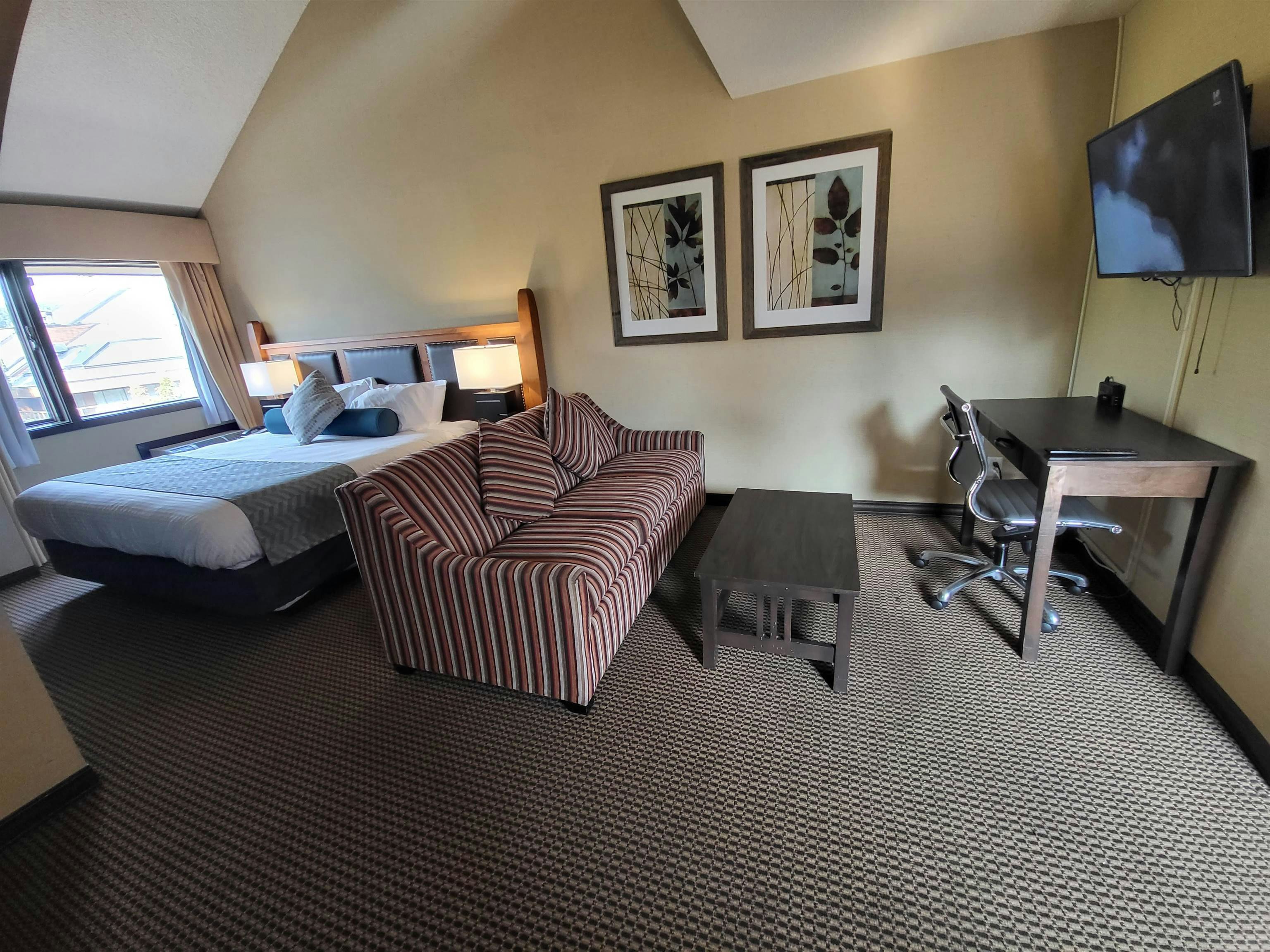 220-4220 Gateway Drive, Whistler, BC, V8E 0Z7 - 14
