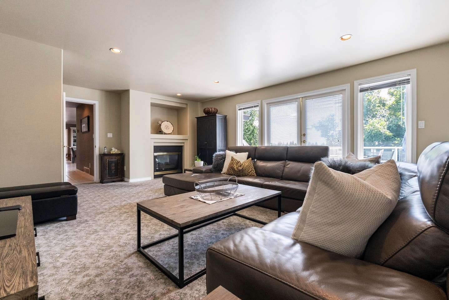 16672 77 Avenue, Surrey, BC, V3S 8G1 - 16