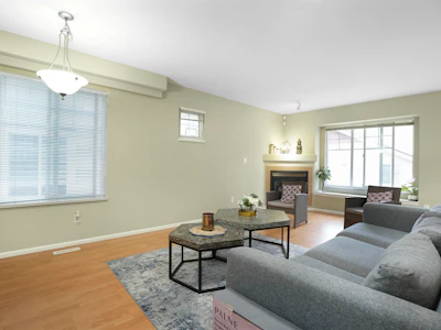 16-12110 75a Avenue - 3
