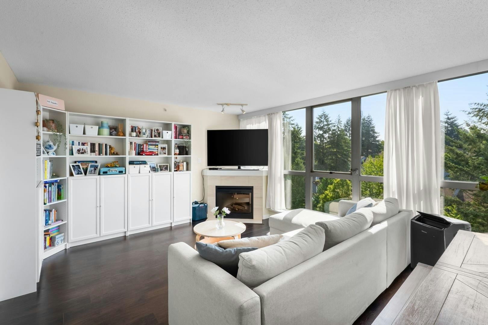 902-295 Guildford Way, Port Moody, BC, V3H 5N3 - 3