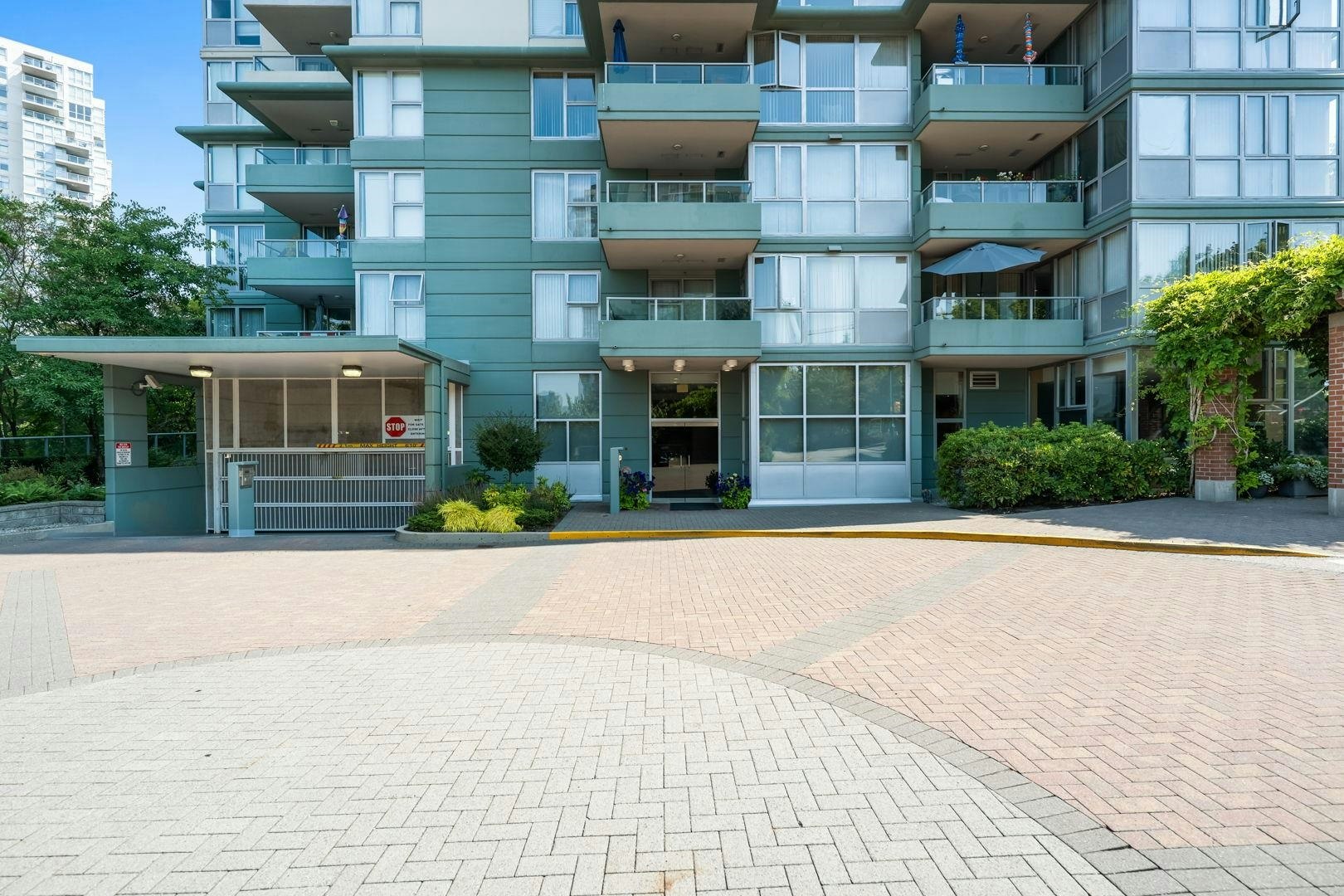 902-295 Guildford Way, Port Moody, BC, V3H 5N3 - 30