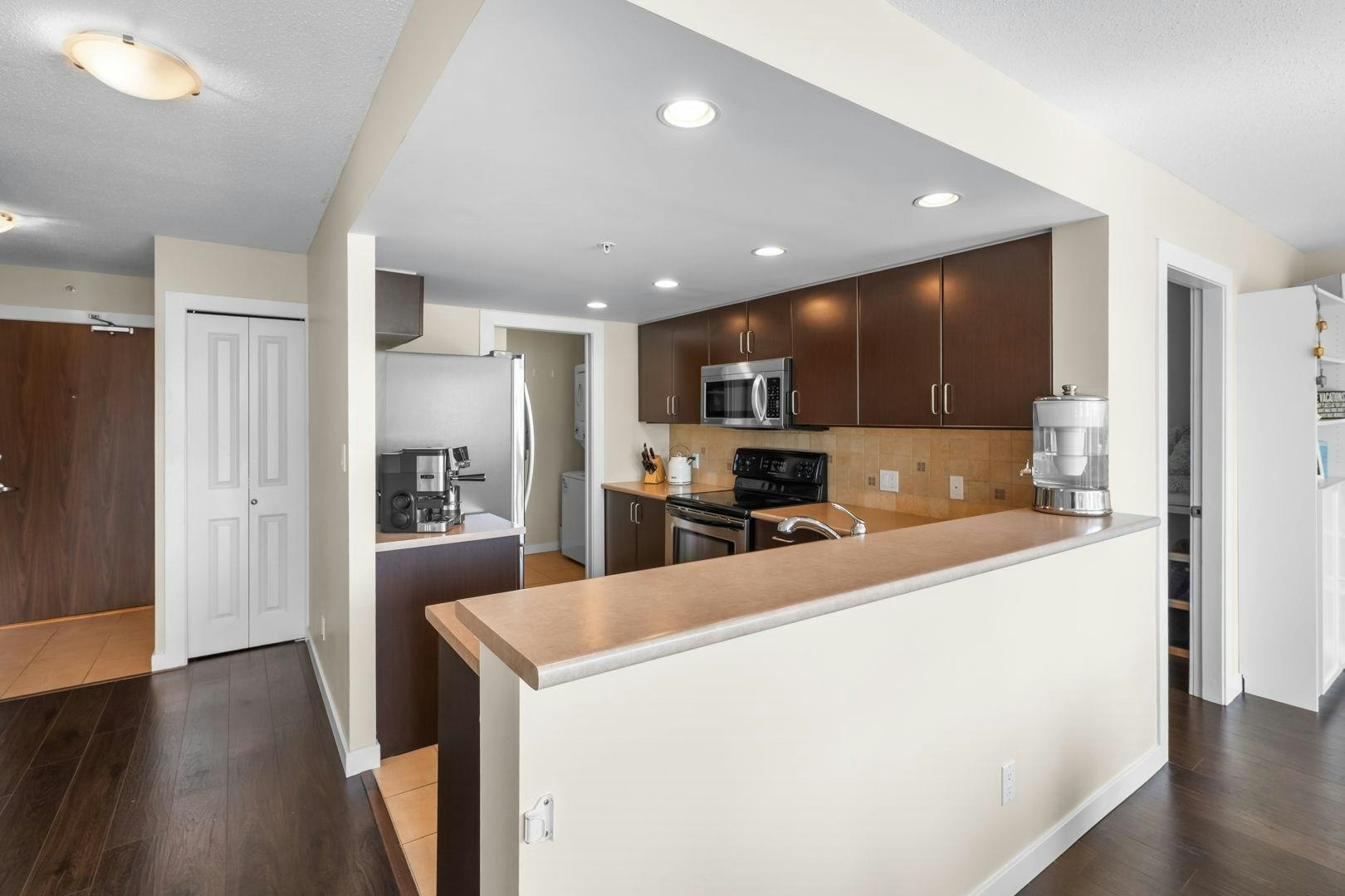 902-295 Guildford Way, Port Moody, BC, V3H 5N3 - 10