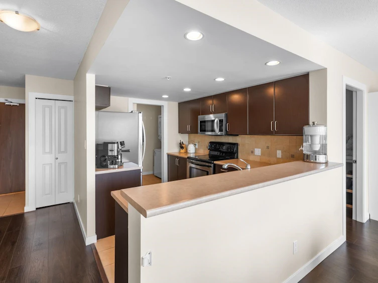 902-295 Guildford Way, Port Moody, BC, V3H 5N3 - 10
