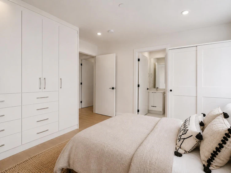 2972 Venables Street, Vancouver, BC, V5K 2R9 - 14