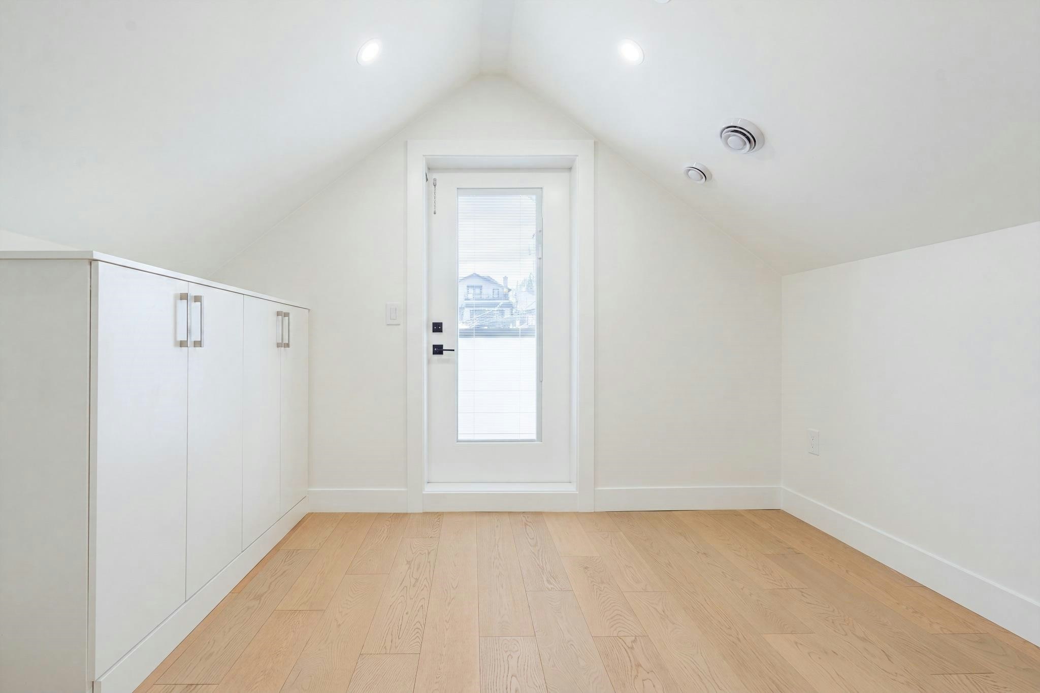 2972 Venables Street, Vancouver, BC, V5K 2R9 - 23