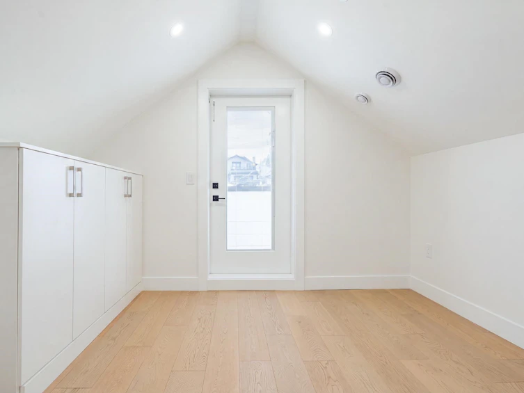 2972 Venables Street, Vancouver, BC, V5K 2R9 - 23
