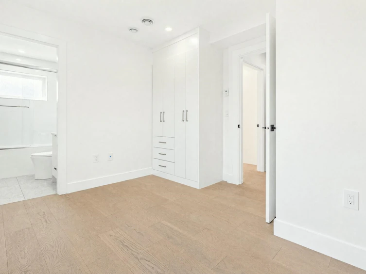 2972 Venables Street, Vancouver, BC, V5K 2R9 - 18