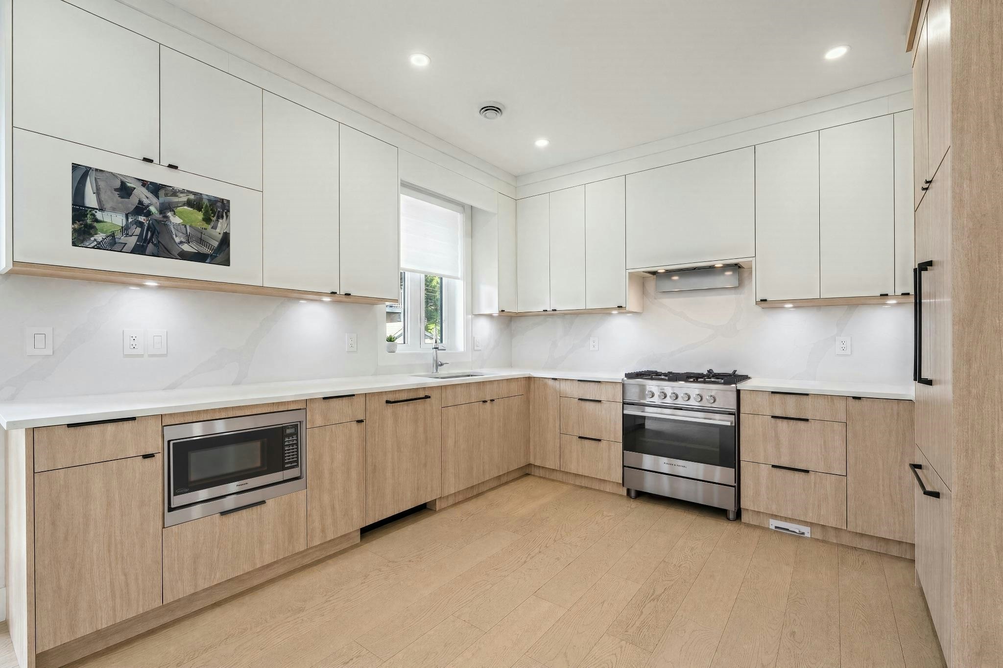 2972 Venables Street, Vancouver, BC, V5K 2R9 - 8