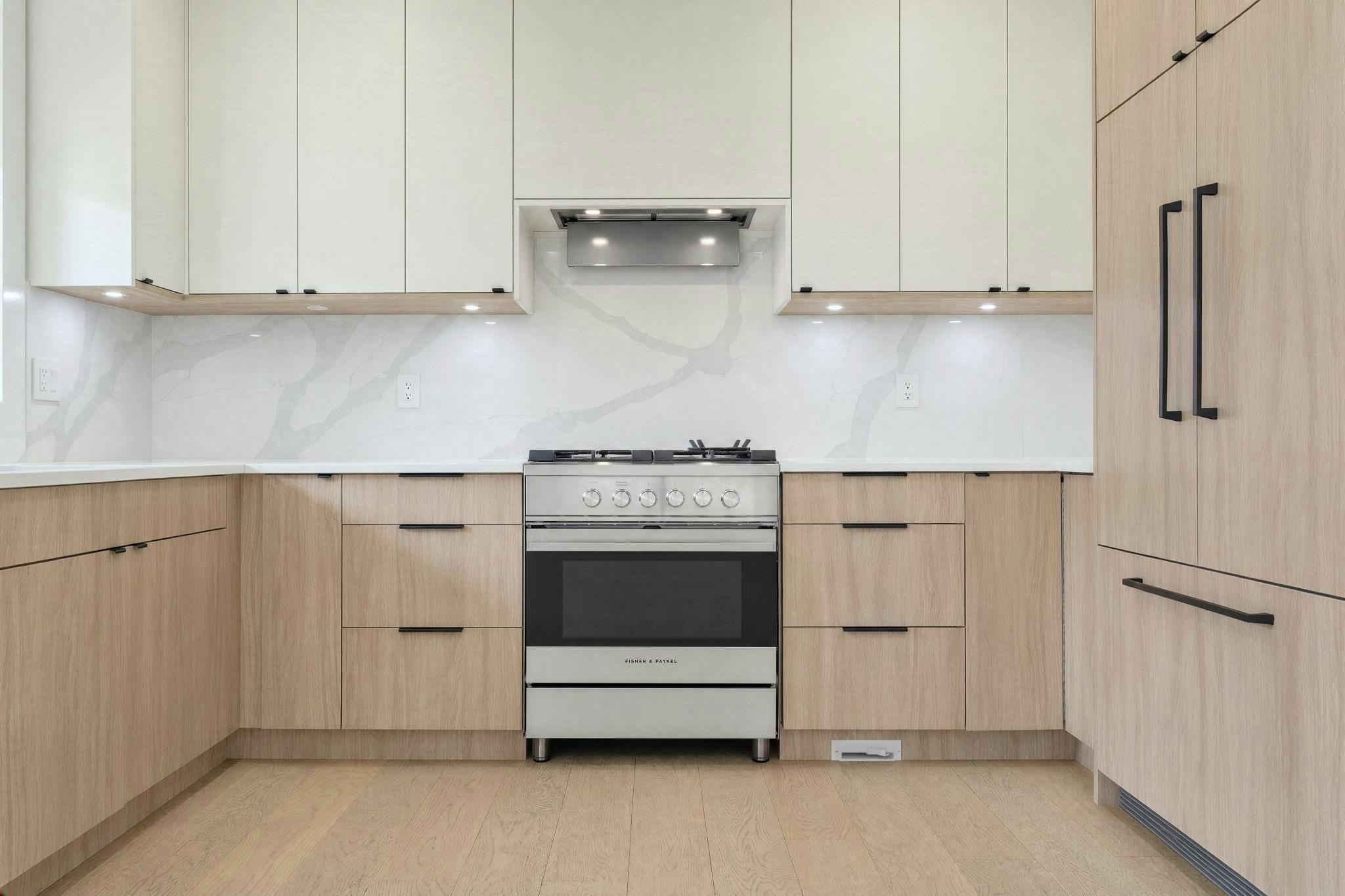 2972 Venables Street, Vancouver, BC, V5K 2R9 - 10