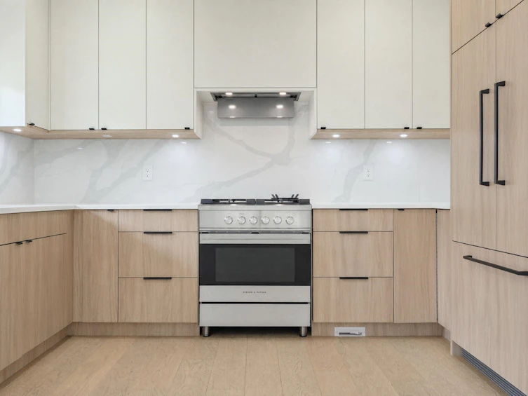 2972 Venables Street, Vancouver, BC, V5K 2R9 - 10