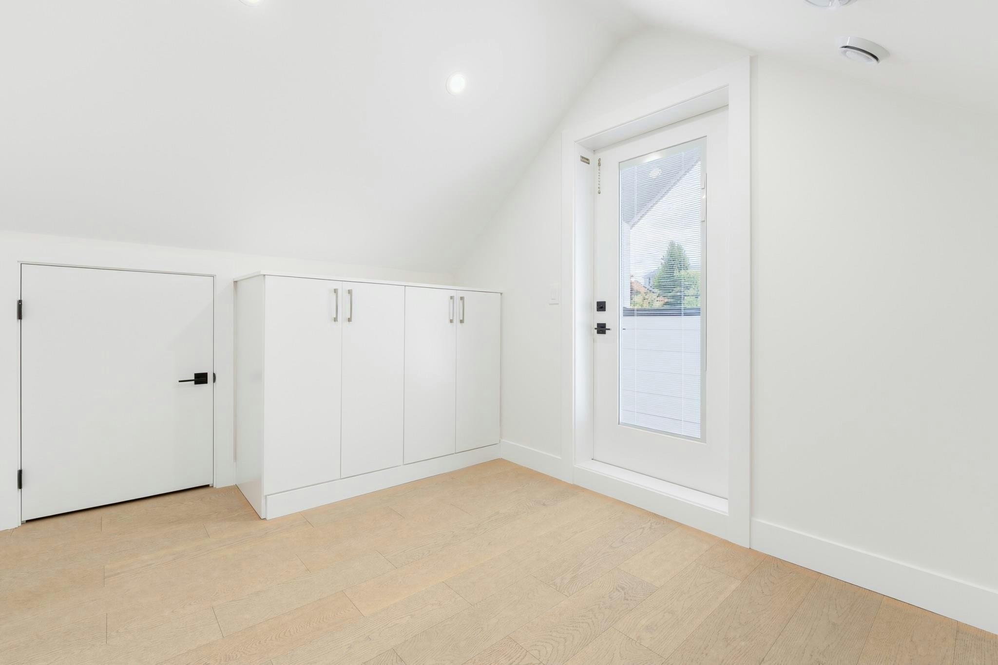 2972 Venables Street, Vancouver, BC, V5K 2R9 - 24