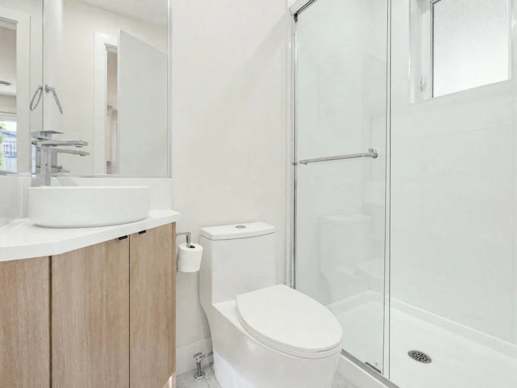 2972 Venables Street, Vancouver, BC, V5K 2R9 - 11