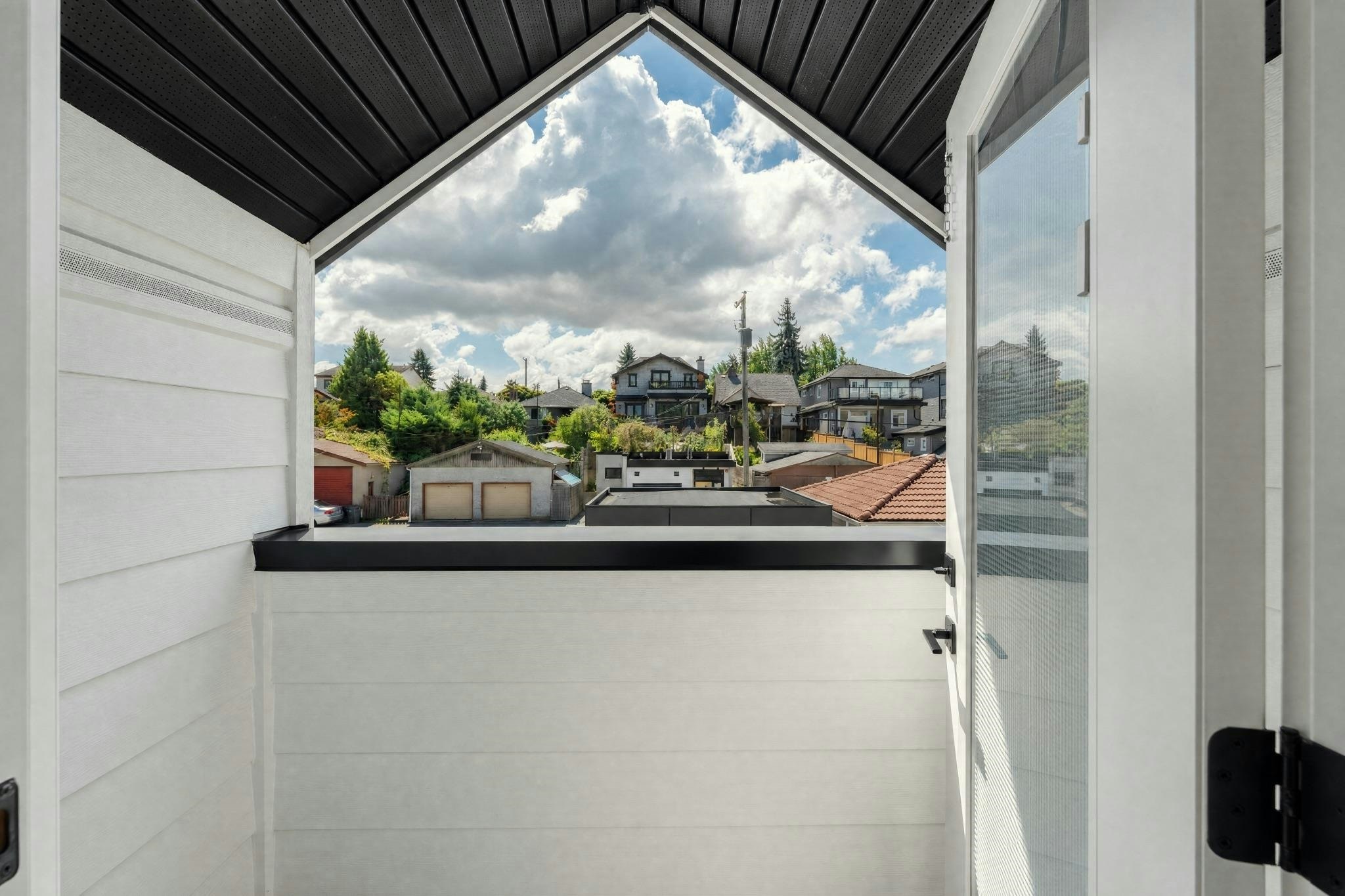 2972 Venables Street, Vancouver, BC, V5K 2R9 - 25