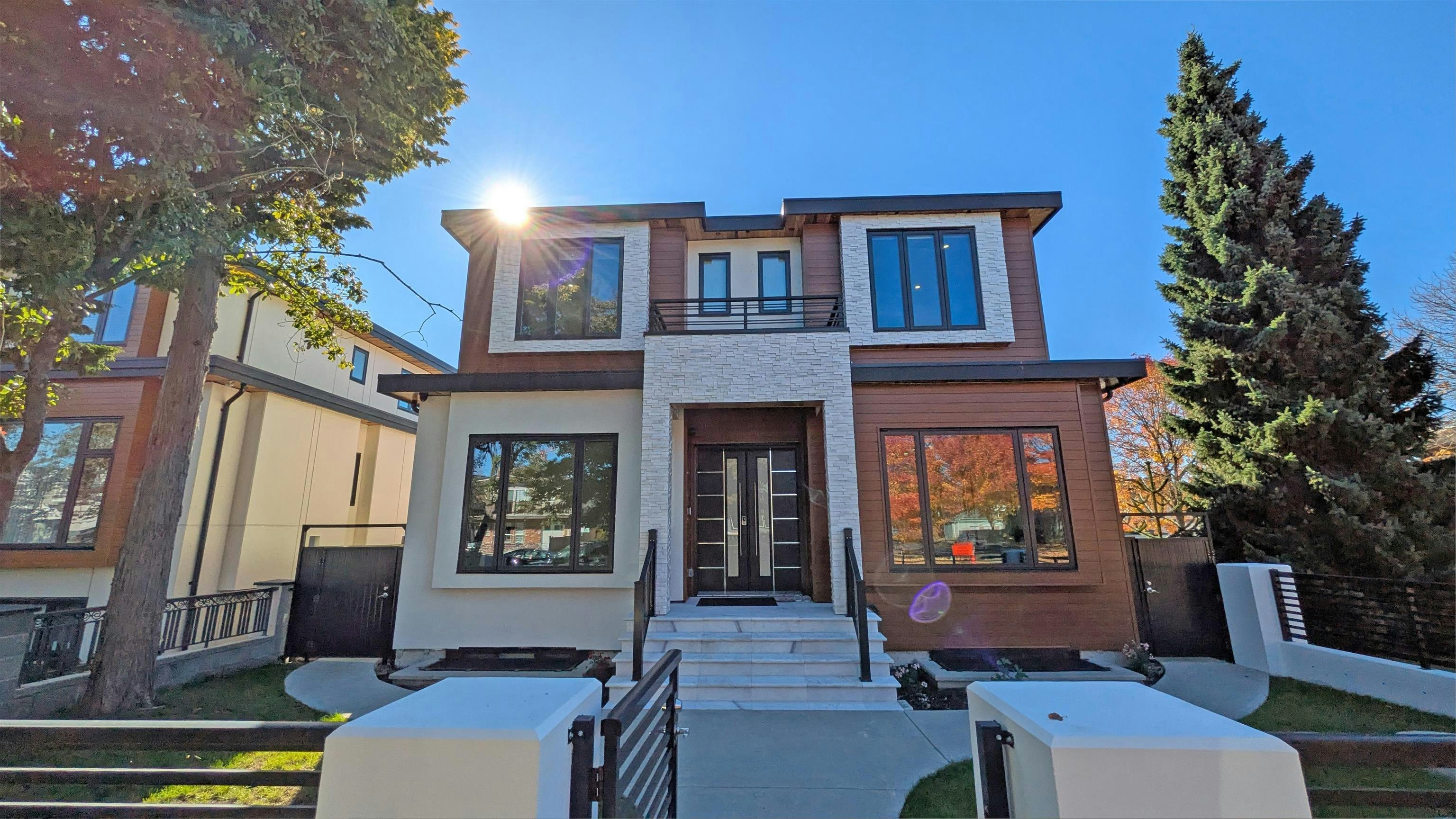 108 E 51st Avenue, Vancouver, BC, V5X 1C3