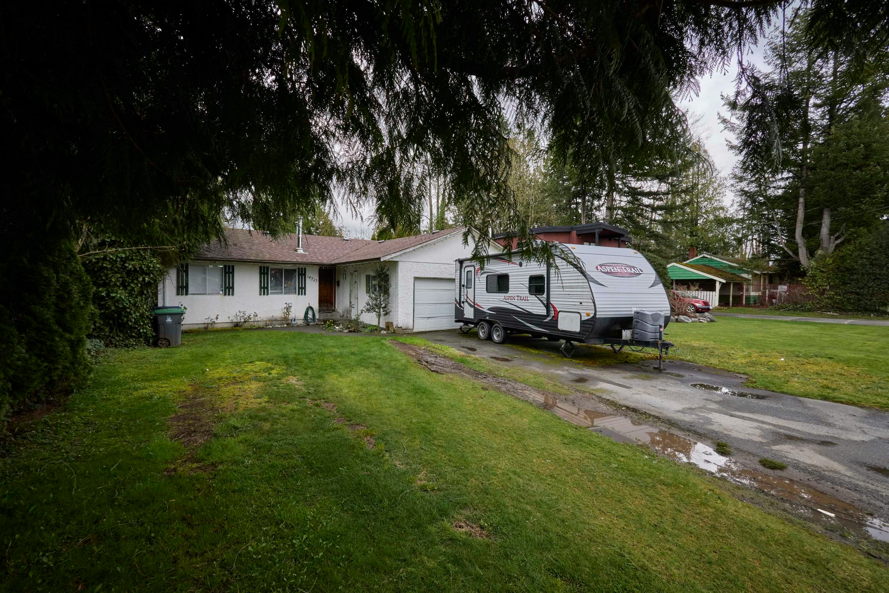 14523 104a Avenue, Surrey, BC, V3R 1R2