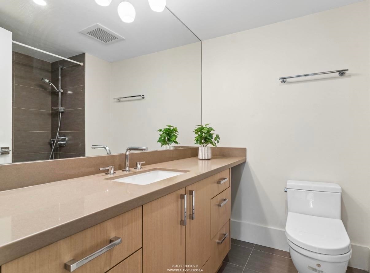 201-2140 Briar Avenue, Vancouver, BC, V6L 3B4 - 31