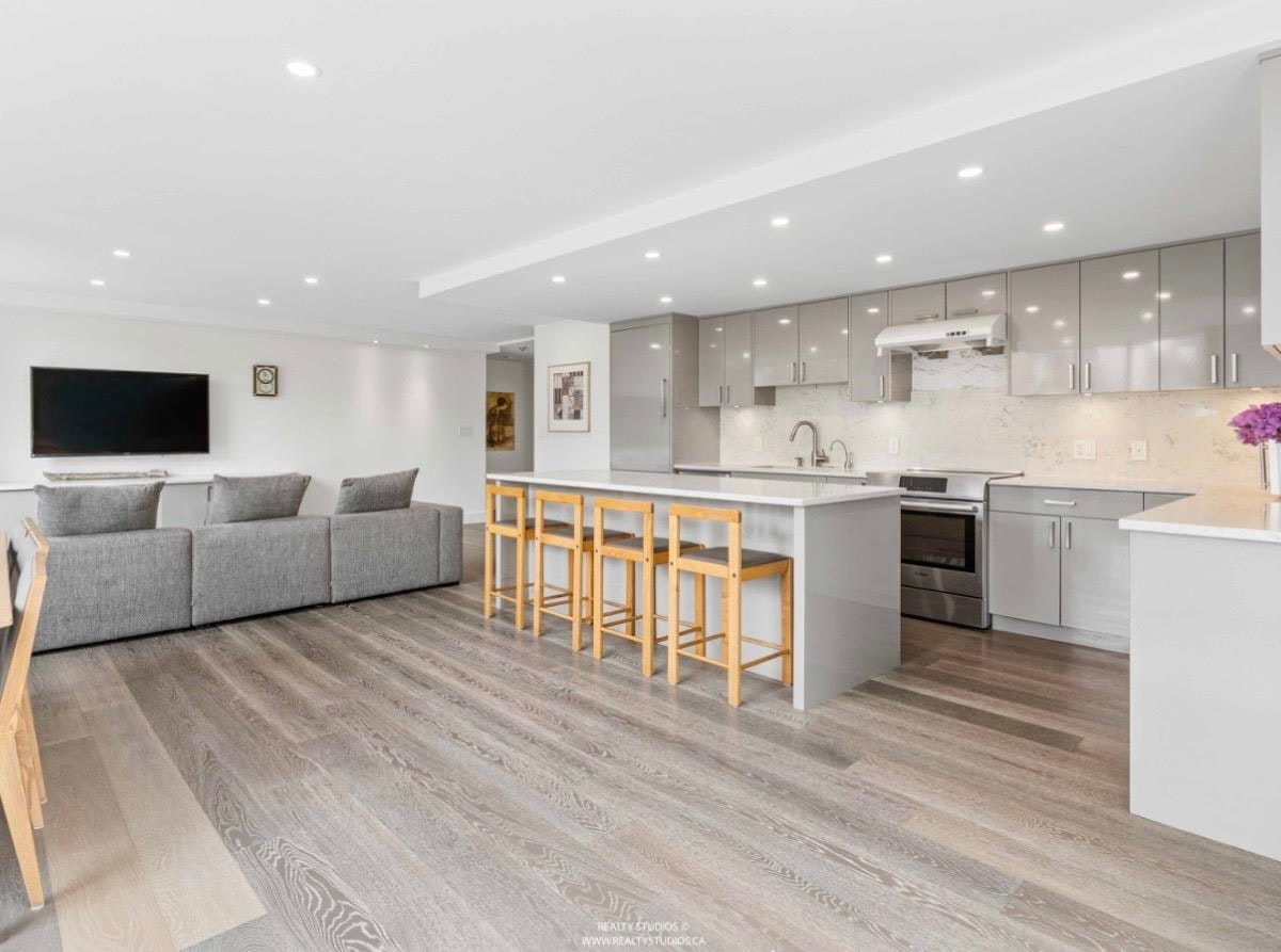 201-2140 Briar Avenue, Vancouver, BC, V6L 3B4 - 9