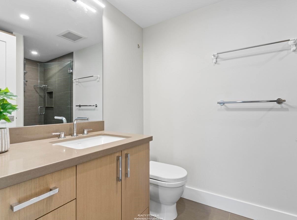 201-2140 Briar Avenue, Vancouver, BC, V6L 3B4 - 30