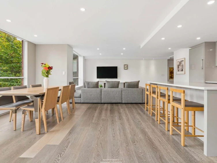 201-2140 Briar Avenue, Vancouver, BC, V6L 3B4 - 18