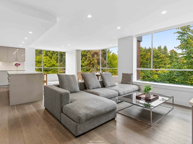 201-2140 Briar Avenue, Vancouver, BC, V6L 3B4 - 4