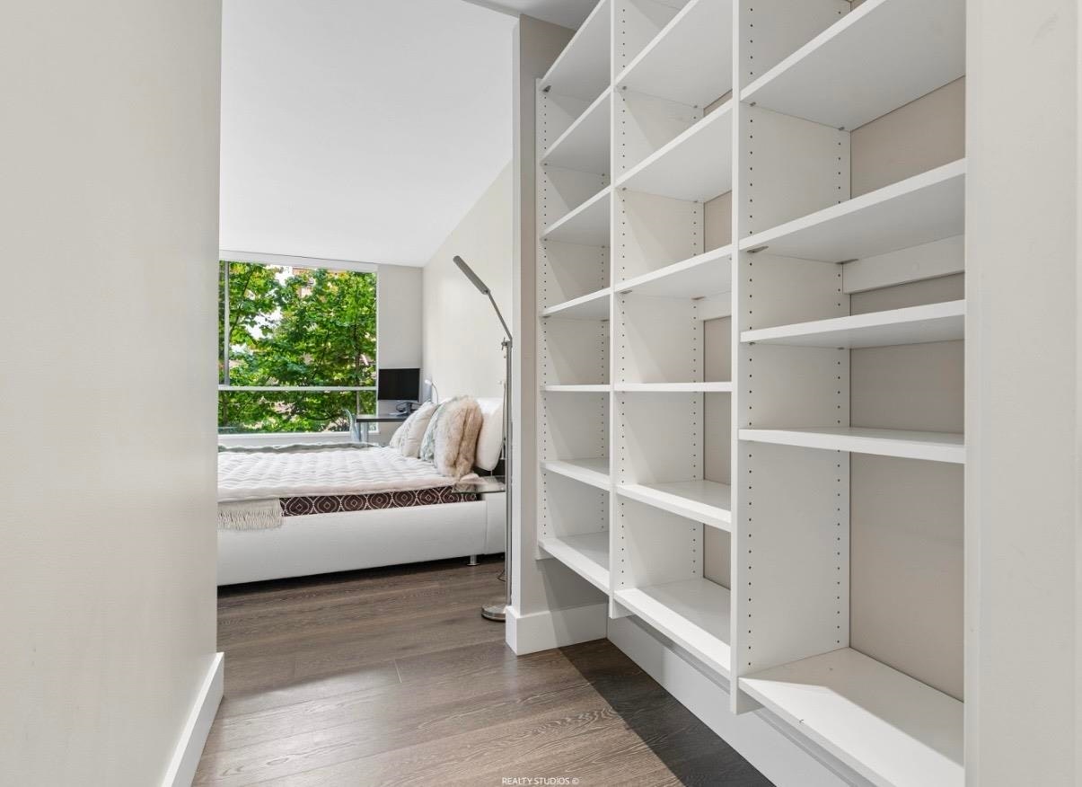 201-2140 Briar Avenue, Vancouver, BC, V6L 3B4 - 23