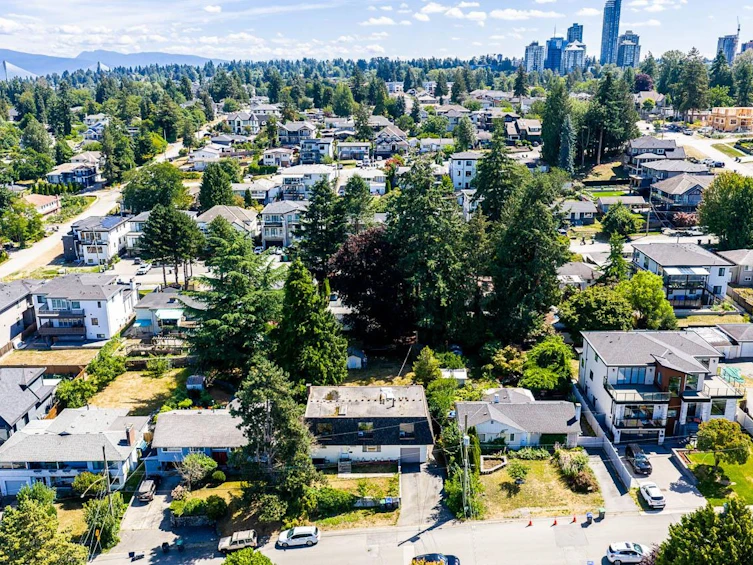 10956 128a Street, Surrey, BC, V3T 3G2 - 35
