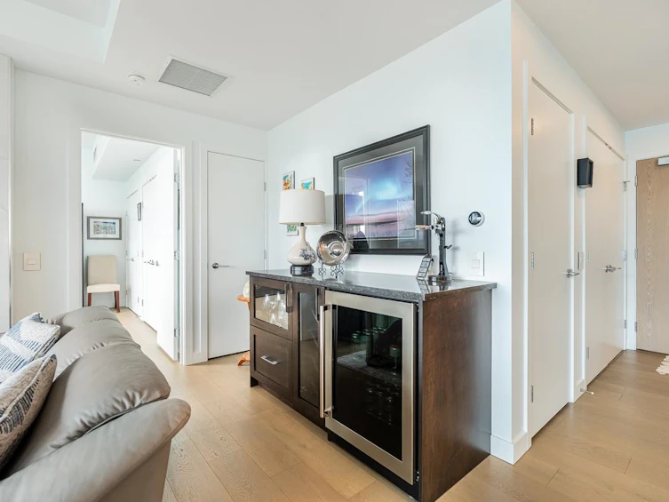 1503-15165 Thrift Avenue, Surrey, BC, V4B 0C1 - 14