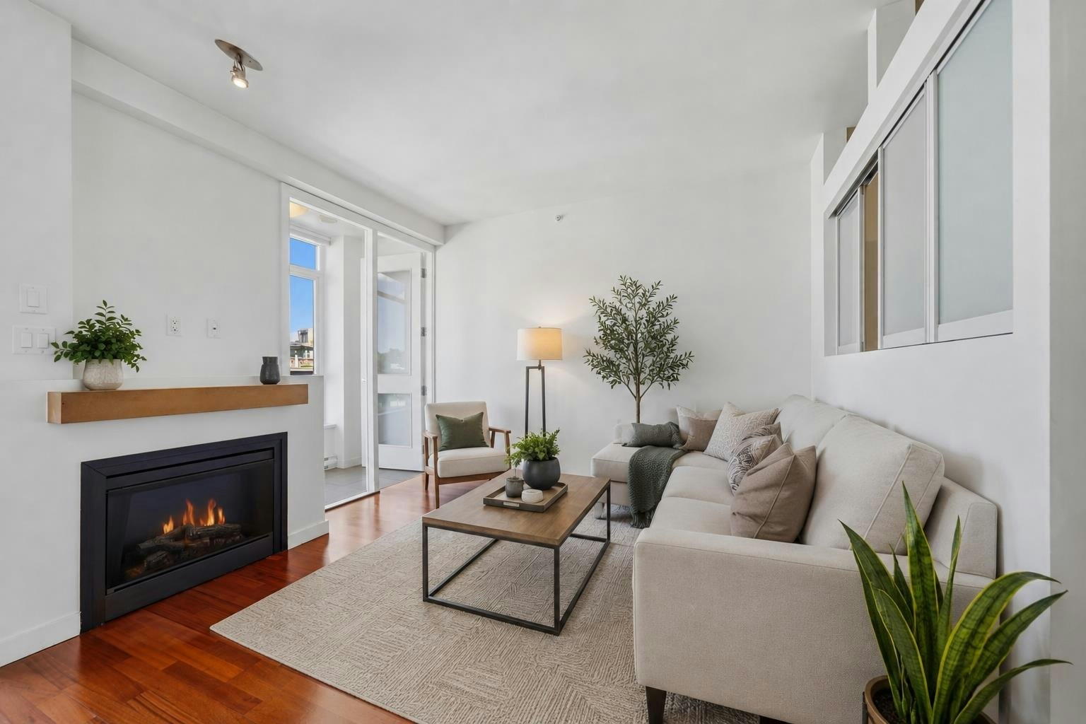 306-2055 Yukon Street, Vancouver, BC, V5Y 4B7
