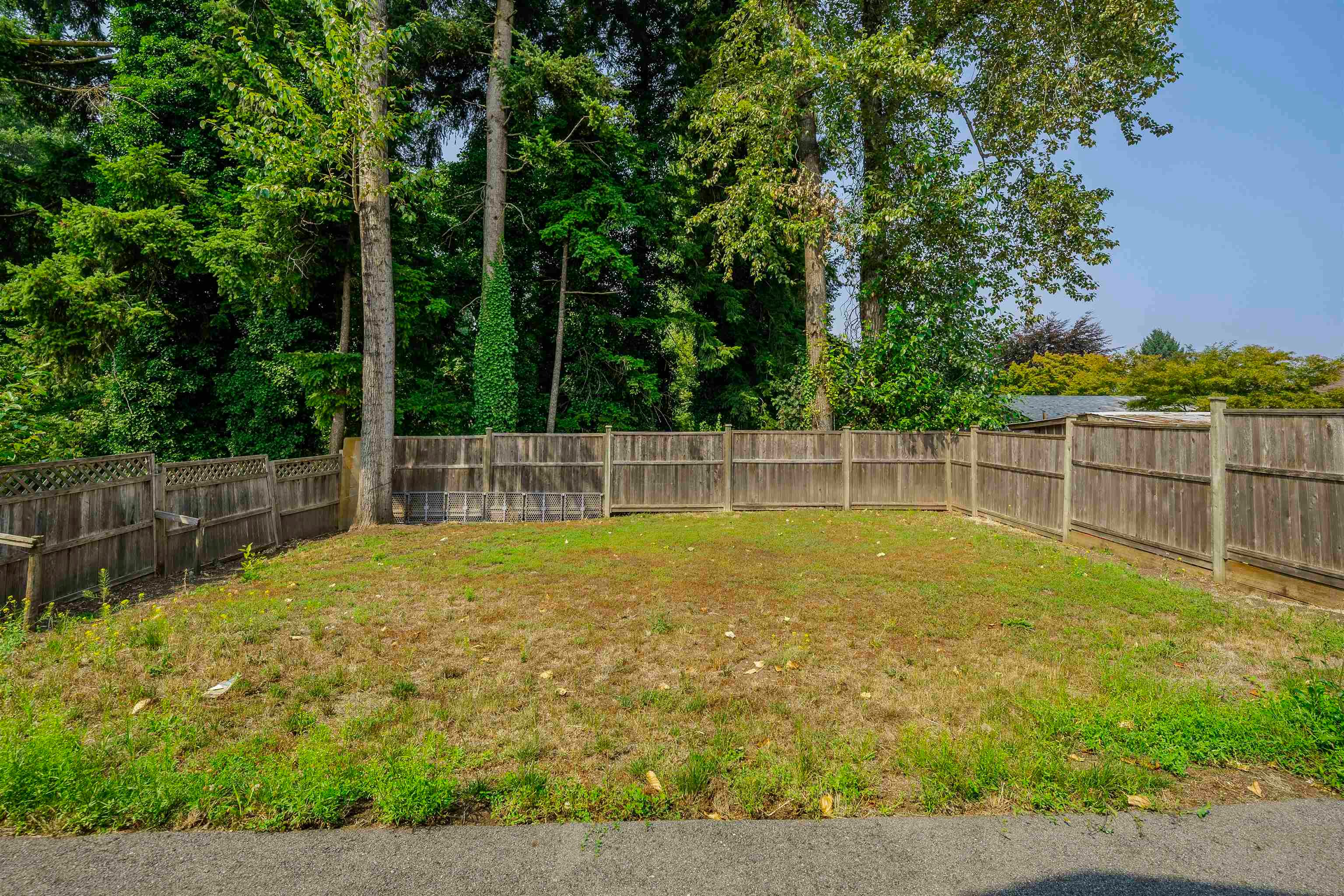 32565 George Ferguson Way, Abbotsford, BC, V2T 4C8 - 35