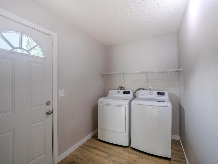 32565 George Ferguson Way, Abbotsford, BC, V2T 4C8 - 29